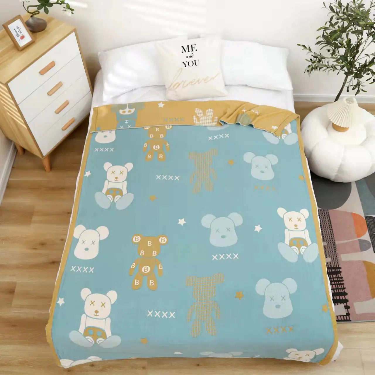 Bamboo Fiber Soft Summer Blanket with Wide Edges