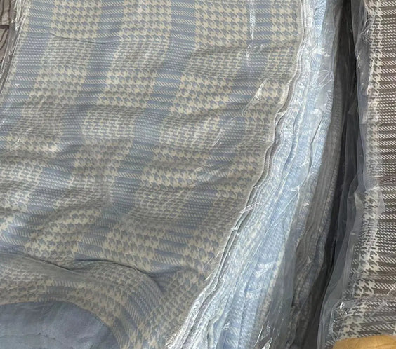 Bamboo Fiber Soft Summer Blanket with Wide Edges