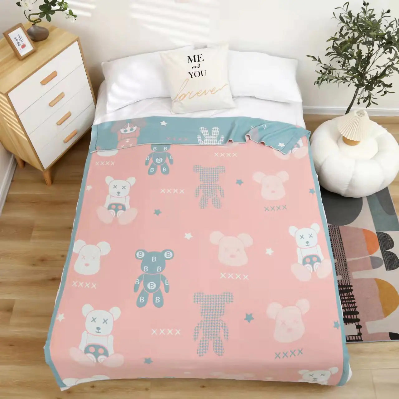 Bamboo Fiber Soft Summer Blanket with Wide Edges