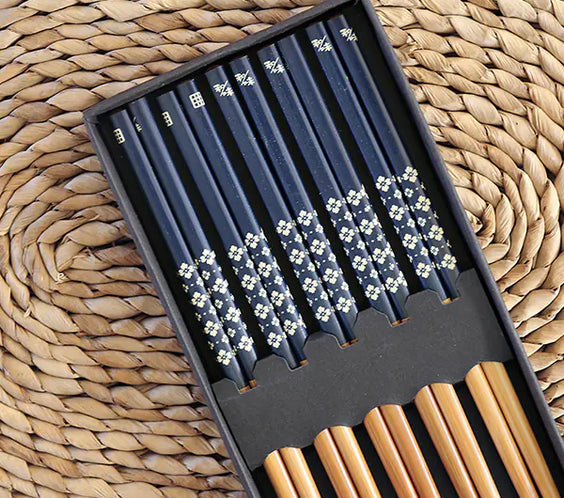 Kawashimaya Japanese Bamboo Chopsticks Set (5 Pairs)