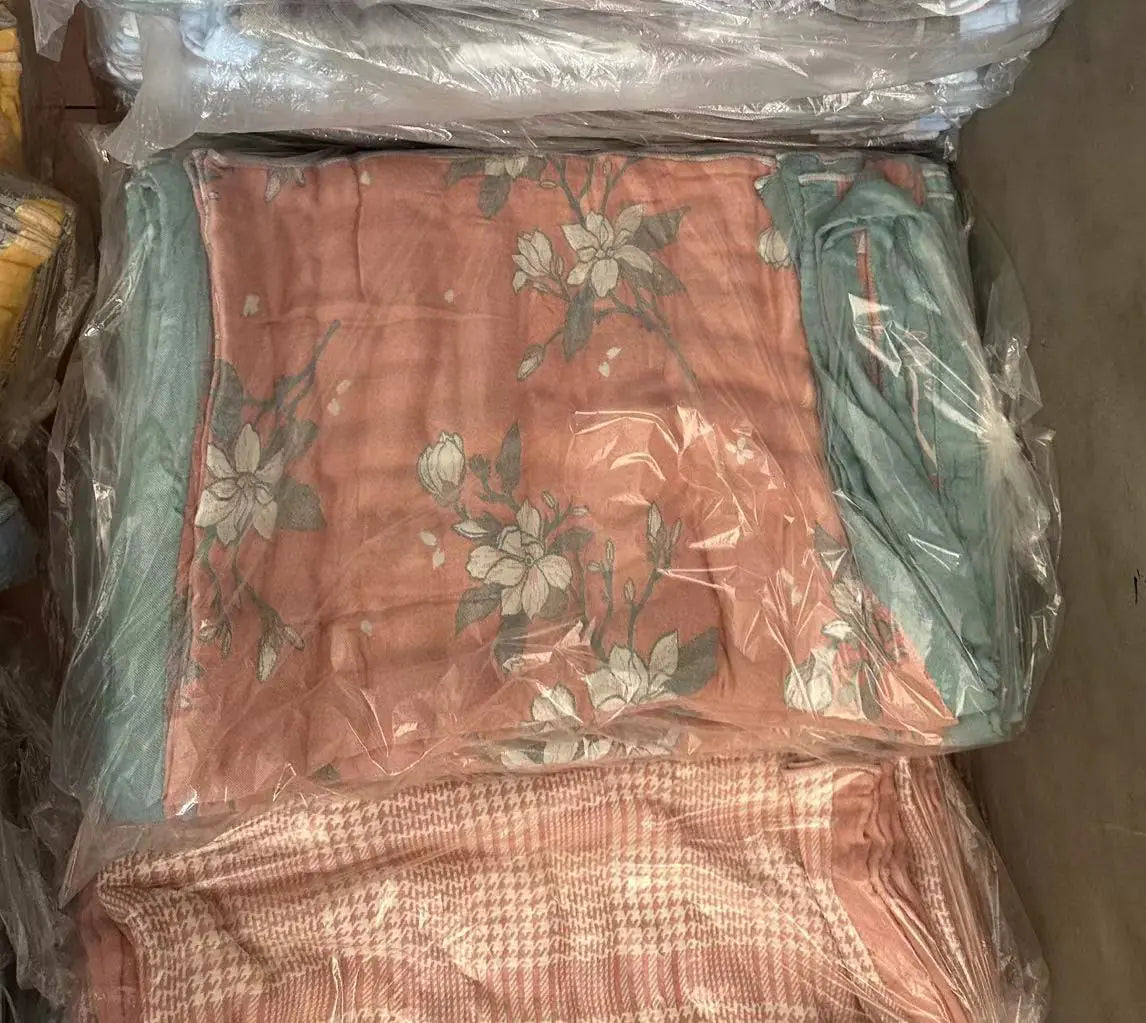 Bamboo Fiber Soft Summer Blanket with Wide Edges